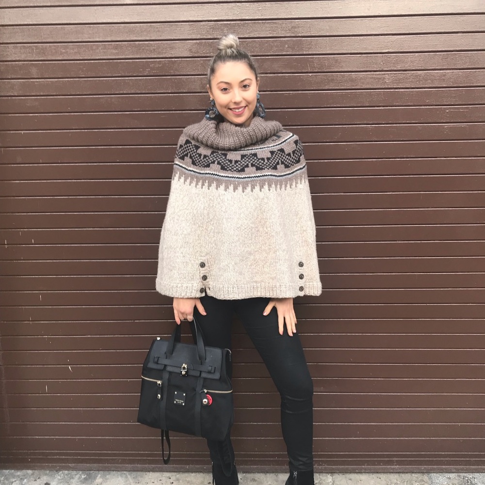 American Eagle Sweater Poncho